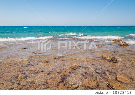 Beautiful azure red sea with waves and rocks in Egypt 10828413