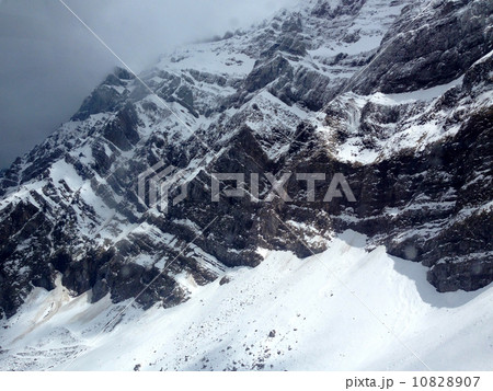 アルプス山脈（スイス）Säntis（サンティ、サンティス）欧州、ヨーロッパの観光地 10828907