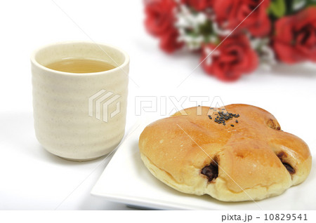 Bread and japanese green tea Bread and japanese green tea 10829541
