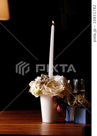 白いキャンドル 10831782