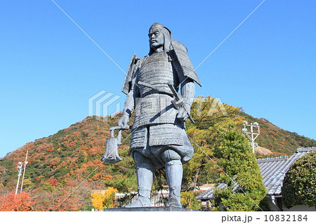 11月鳥取 鳥取城にある吉川経家像 11月鳥取 鳥取城にある吉川経家像 10832184