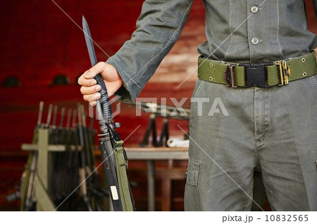 Soldier on the guard 10832565