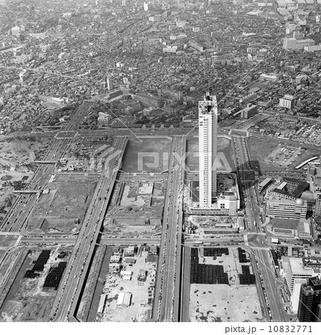 1971年 新宿駅西口 現新都心の写真素材 [10832771] - PIXTA