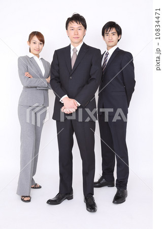 3人のビジネスチーム 3人のビジネスチーム 10834471