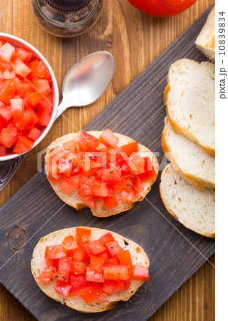 Italian bruschetta with tomatoes 10839834