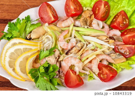 Seafood salad 10843319