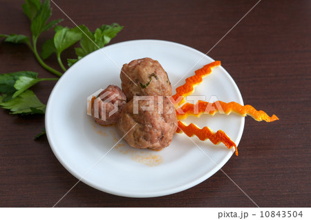 meatballs with parsley on a plate 10843504