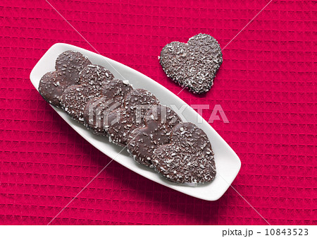 Heart shaped valentine cookies on plate 10843523