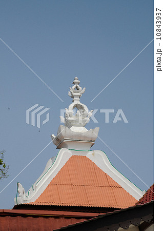 Pinnacle of Al-Abrar Mosque in Malacca Pinnacle of Al-Abrar Mosque in Malacca 10843937