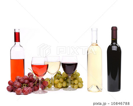 Ripe grapes, glasses and bottles of wine 10846788
