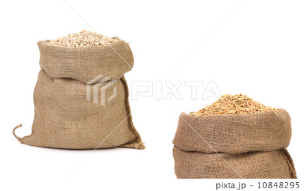 Two fool sacks oatmeal grain and flakes. Two fool sacks oatmeal grain and flakes. 10848295