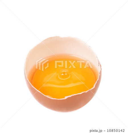 Broken egg 10850142