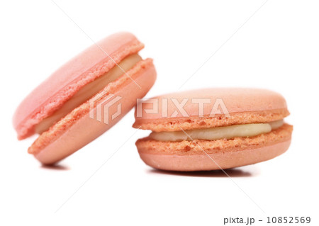 Two pink macaron cakes. 10852569