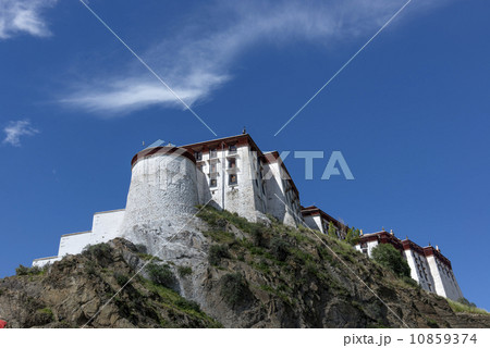 Potala palace in Lhasa, Tibet 10859374
