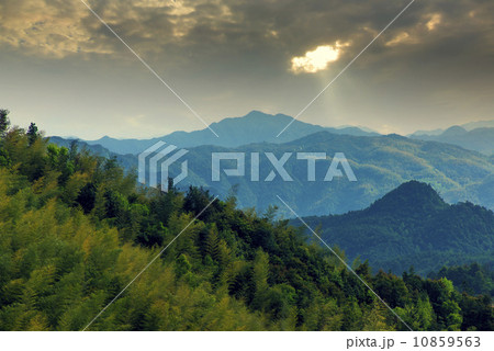 Chinese Mountains Chinese Mountains 10859563