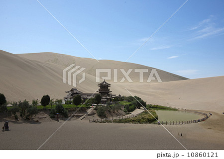 Chinese Dunhuang Crescent Lake 10860121