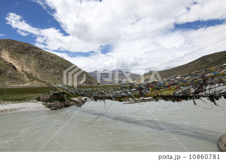 Rivers and prayer flags in Tibet, China Rivers and prayer flags in Tibet, China 10860781