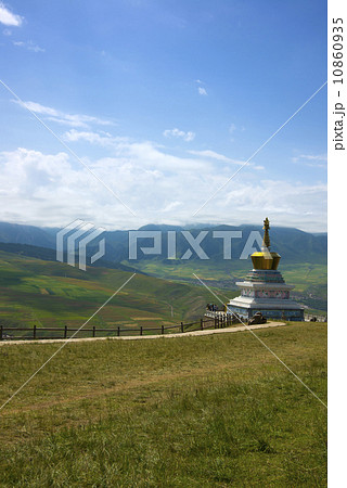 Autonomous Region 10860935