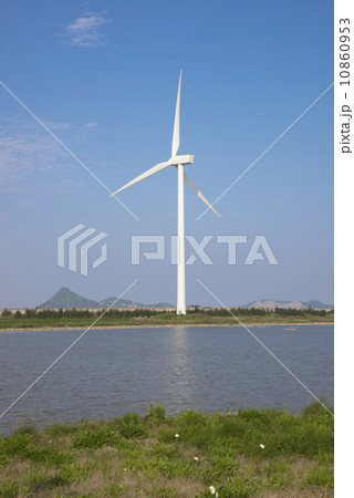 Windmill Lakes Windmill Lakes 10860953