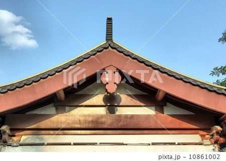 Chinese temple roof 10861002