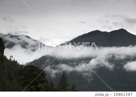 Mountains clouds 10861397