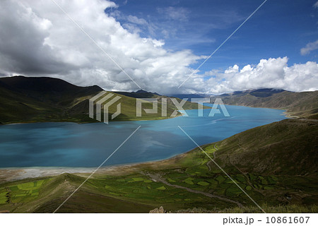 China mountain lakes in Tibet 10861607