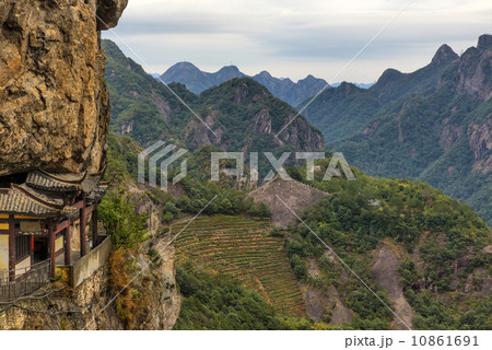 Chinese temple in the cliff and mountain scenery (Wenzhou yandang mountain in China.) 10861691