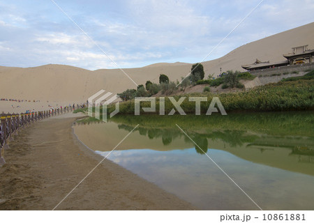 Chinese Dunhuang Crescent Lake Chinese Dunhuang Crescent Lake 10861881