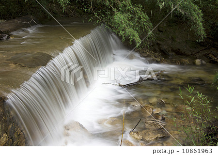 River Falls 10861963