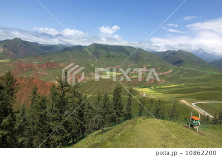 Qilian mountain landscapes 10862200