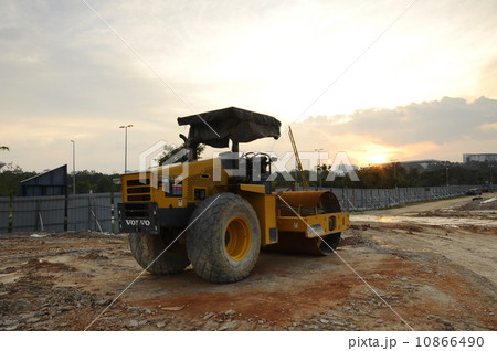 Roller Compactor / Road Roller at Construction Site   10866490