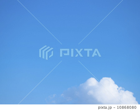 夏の雲 10868080
