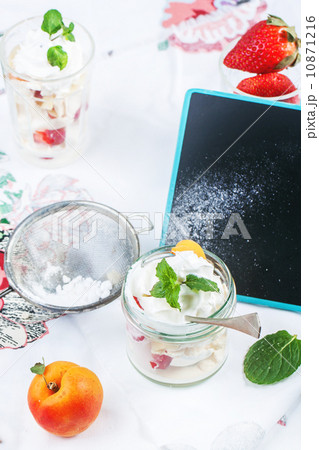 Dessert with merengue and berries 10871216