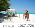 Couple rehearsal to get married on a tropical island 10871720