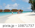 Family spending quality time on a Maldivian Island 10871737
