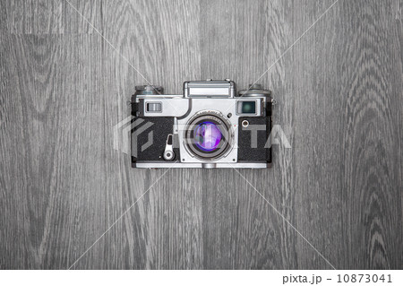 Old retro camera 10873041