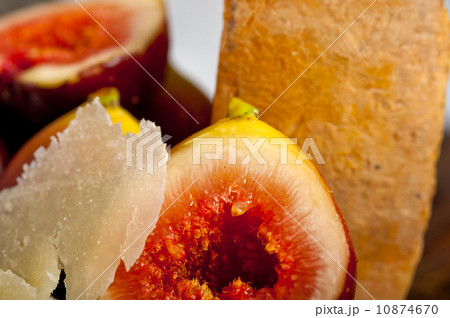 pecorino cheese and fresh figs 10874670