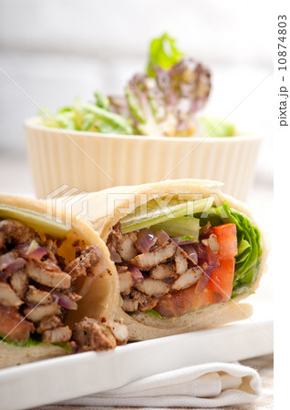 kafta shawarma chicken pita wrap roll sandwich 10874803