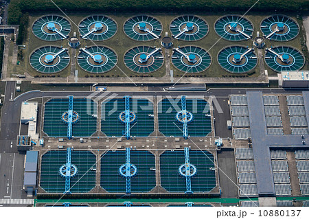 金町浄水場を空撮 10880137