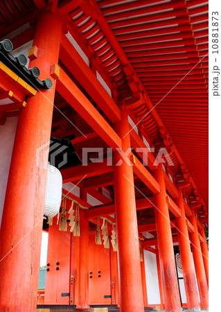京都　平安神宮　応天門 10881873