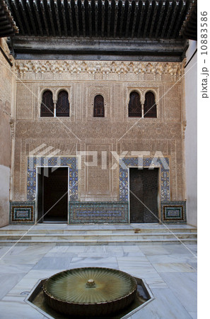 メスアールの中庭　アルハンブラ宮殿 10883586