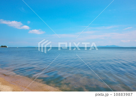 初夏の琵琶湖 10883987