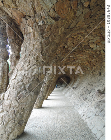 グエル公園の柱廊 グエル公園の柱廊 10885643