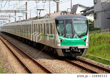 東京メトロ16000系電車　千代田線　 10886533