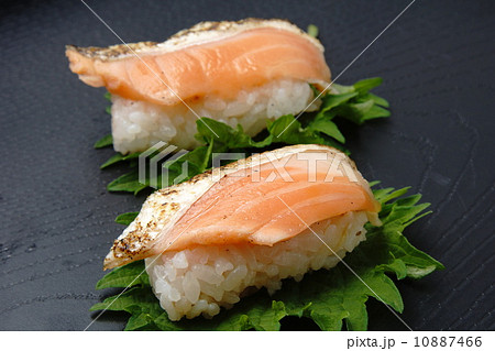 サーモン寿司 10887466