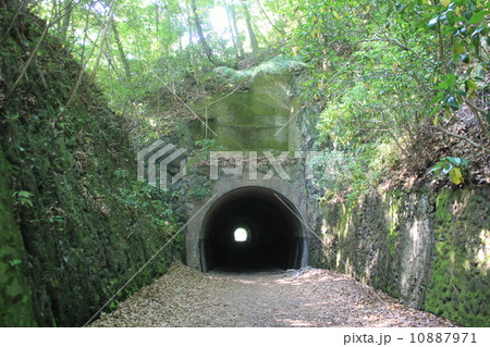 生瀬～武田尾　廃線路ハイキングコース 10887971