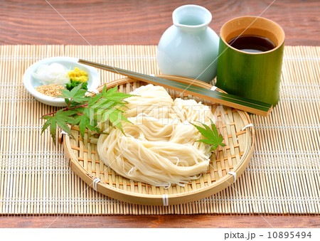 夏の素麺 そうめん イメージ の写真素材