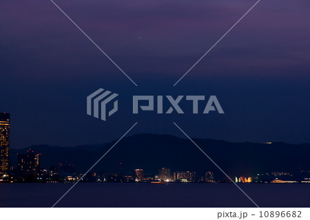 琵琶湖畔の夜景 琵琶湖畔の夜景 10896682