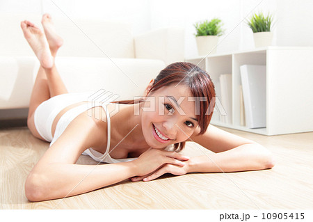 beauty with perfect figure in white underwear 10905415