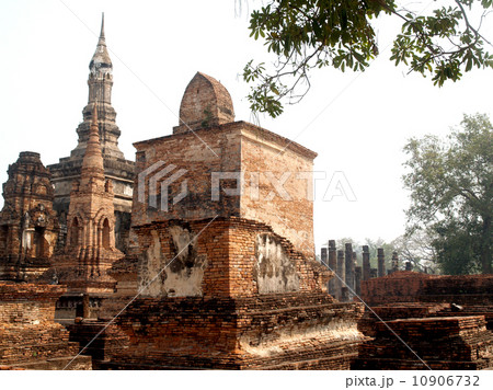 Temple Buddha Statue in Sukhothai Historical Park,Thailand Temple Buddha Statue in Sukhothai Historical Park,Thailand 10906732